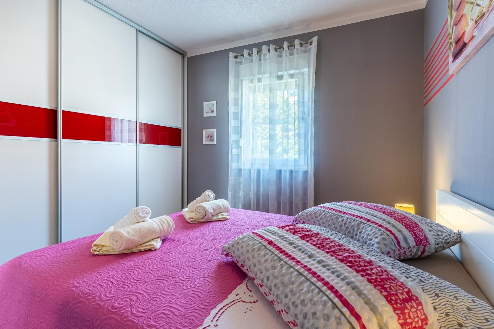 Apartman Laura Cres Εξωτερικό φωτογραφία